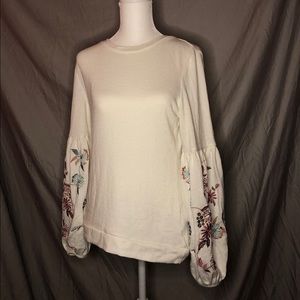 NWOT SMALL Embroidered Puff-Sleeve Top!